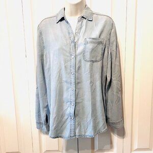 Chico's Women's Long Sleeve Blue Wash Denim Button Down Roll Tab Sleeve-Sz. 0-S